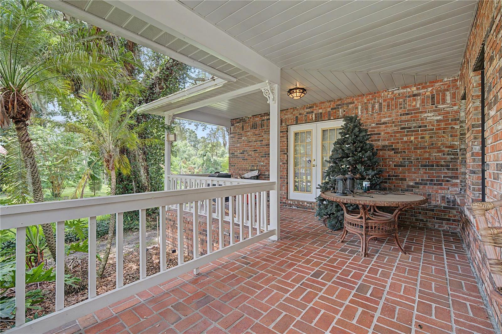 2004 Oakwood Knoll, Valrico, FL 33596