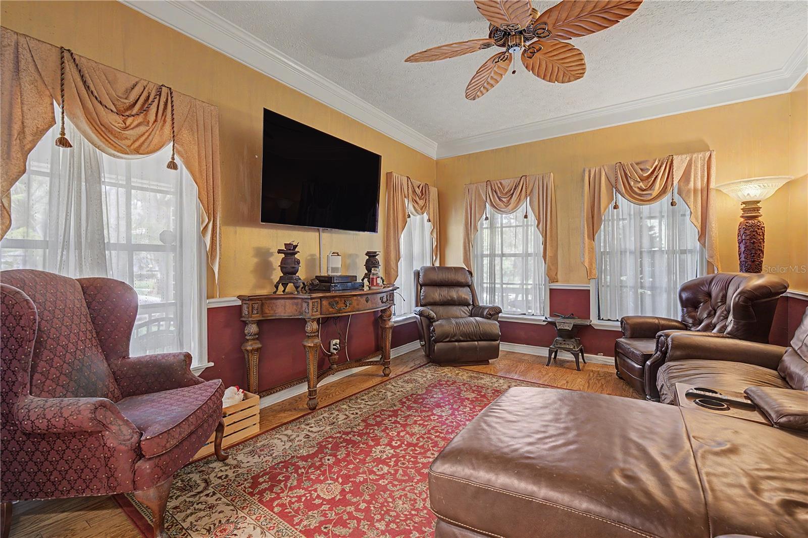 2004 Oakwood Knoll, Valrico, FL 33596