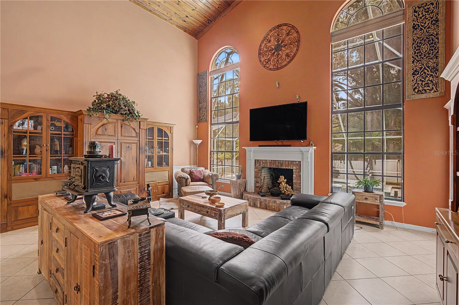 2004 Oakwood Knoll, Valrico, FL 33596