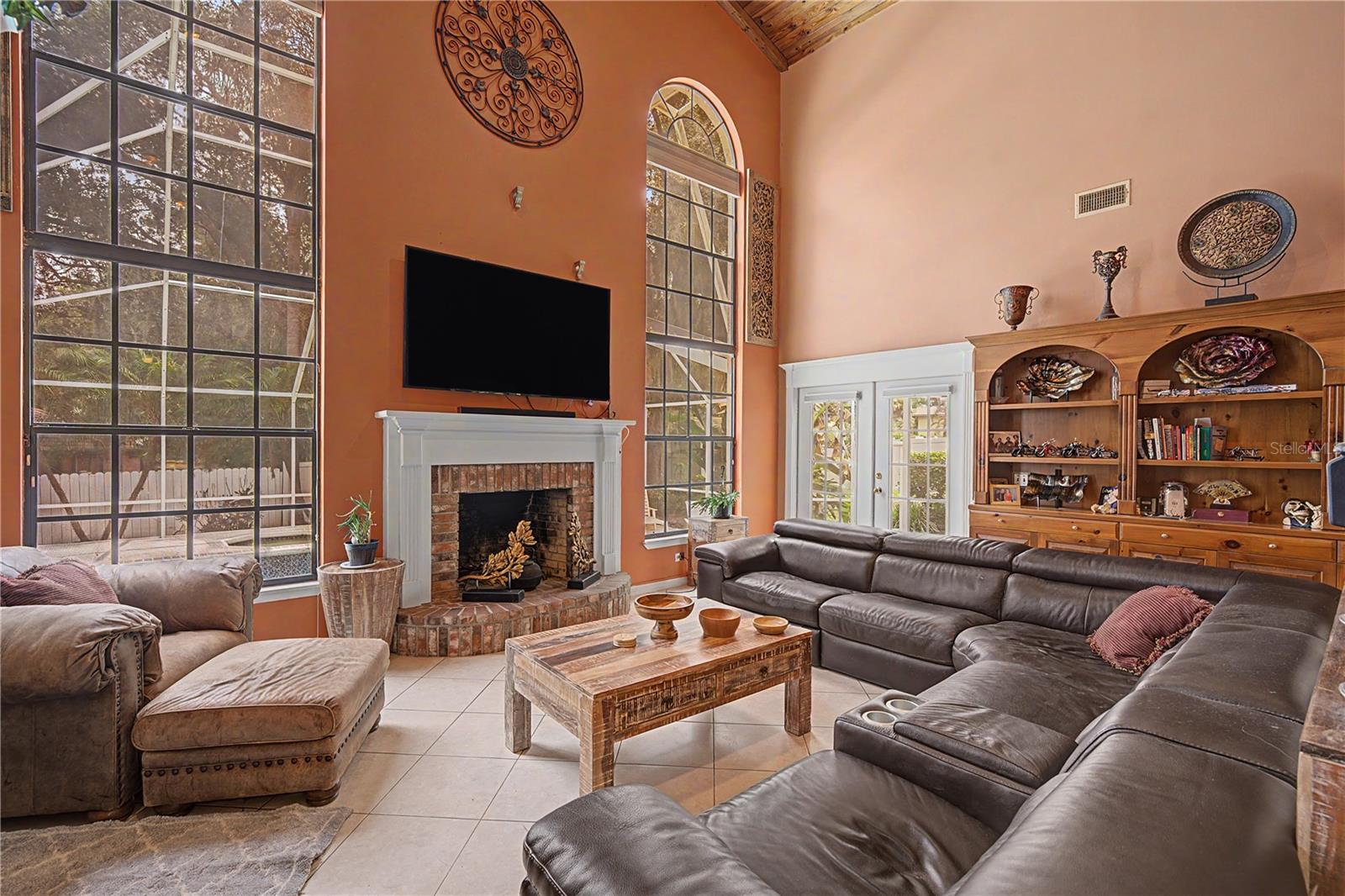 2004 Oakwood Knoll, Valrico, FL 33596