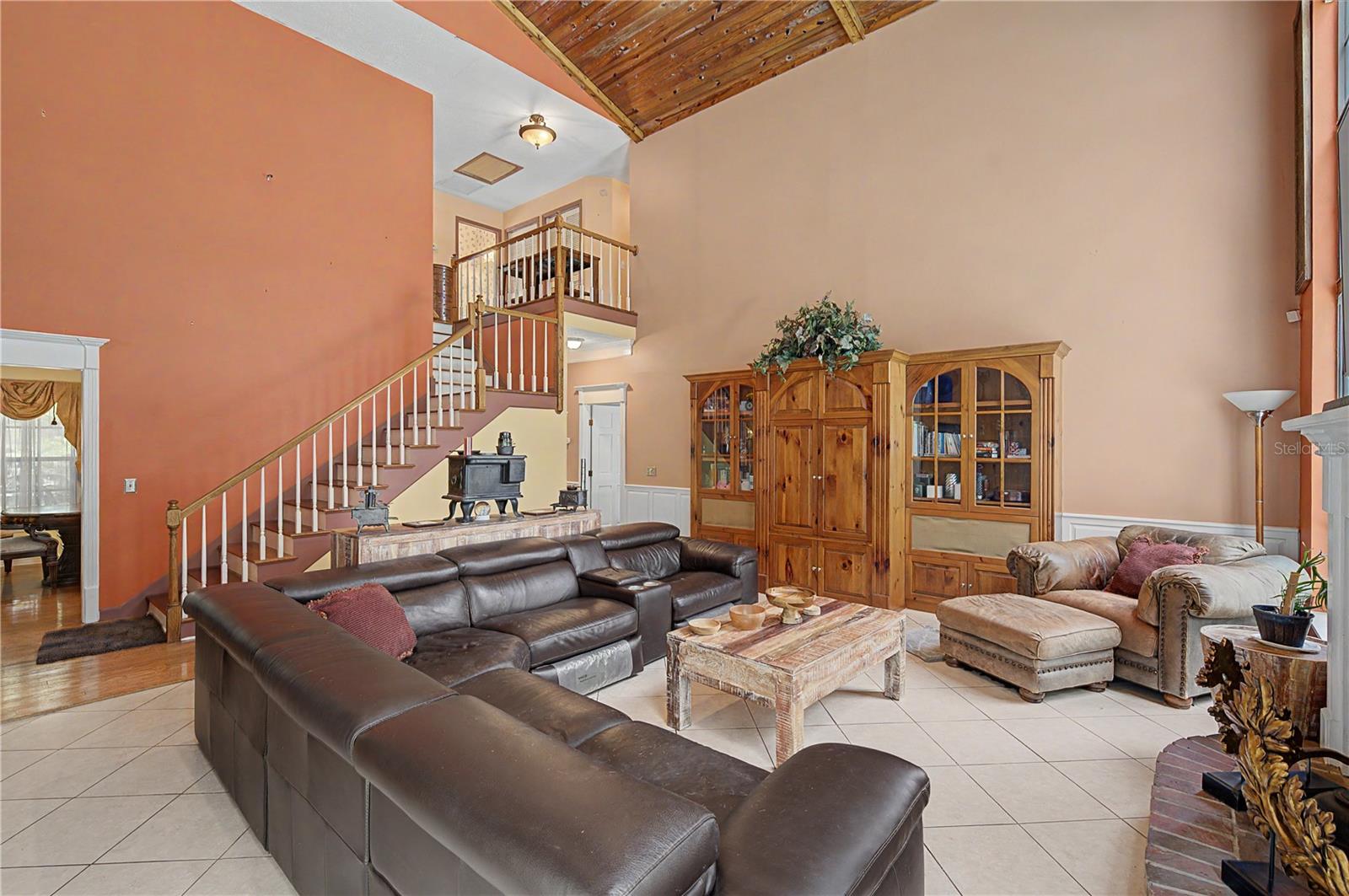 2004 Oakwood Knoll, Valrico, FL 33596