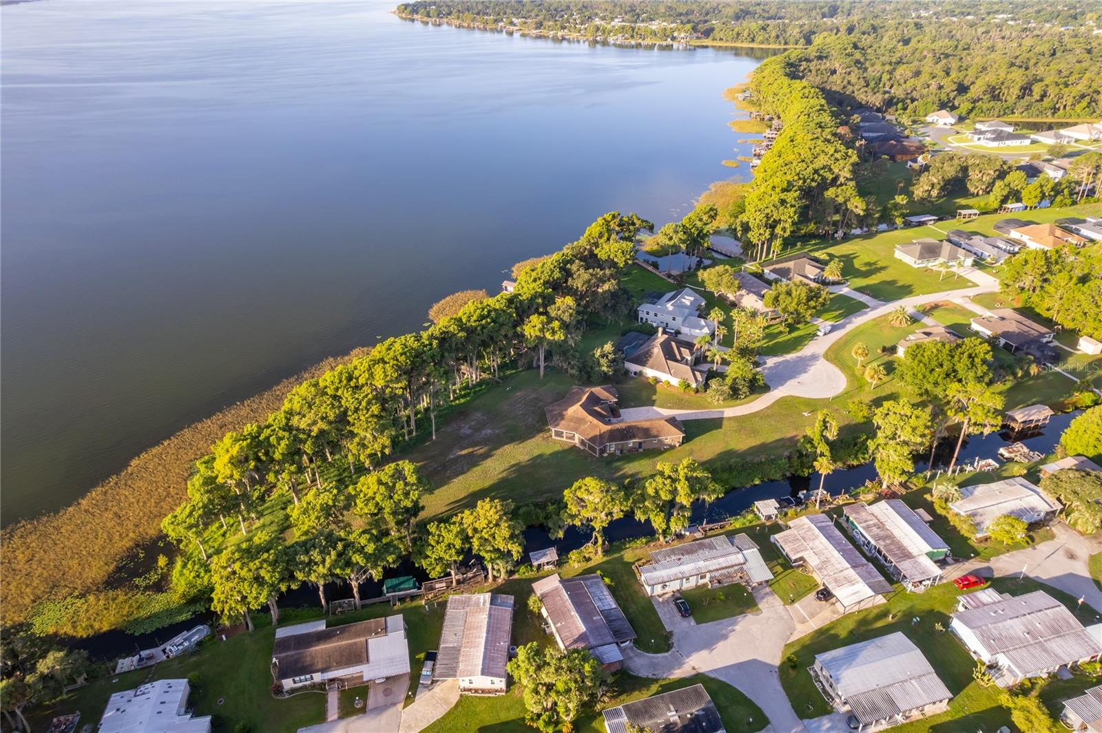 12131 Eagles Point, Grand Island, FL 32735