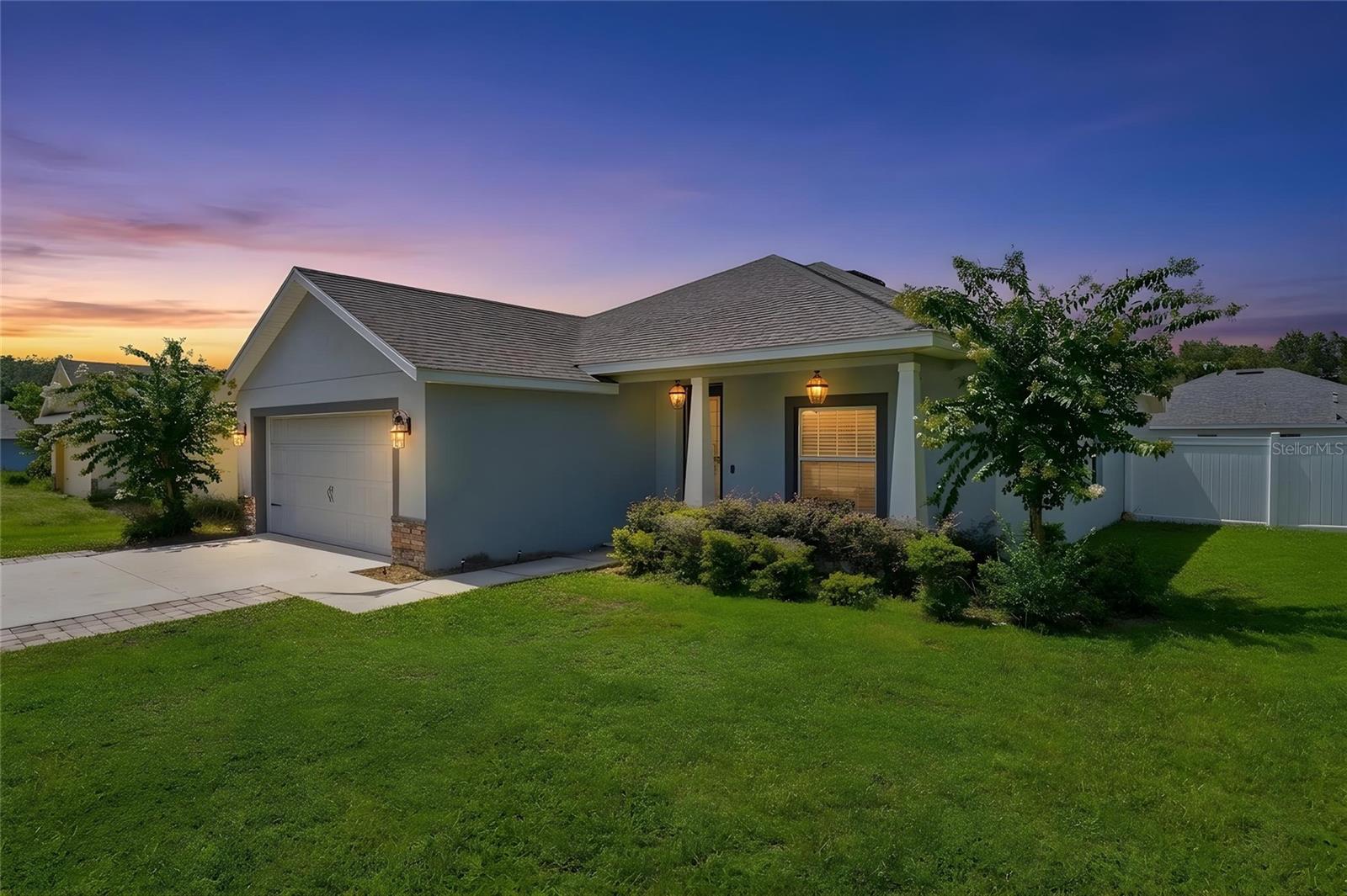 362 Lake, Umatilla, FL 32784