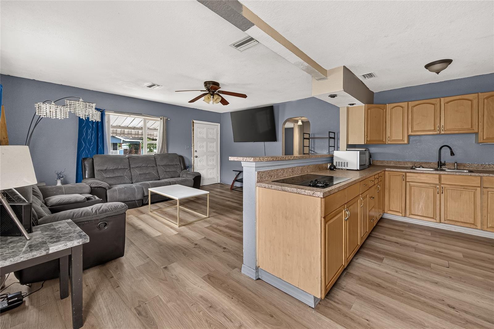 804 Flora, Tampa, FL 33604