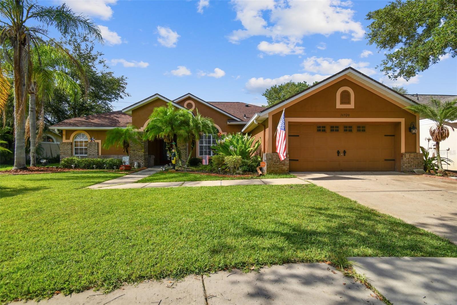 16920 Falconridge, Lithia, FL 33547