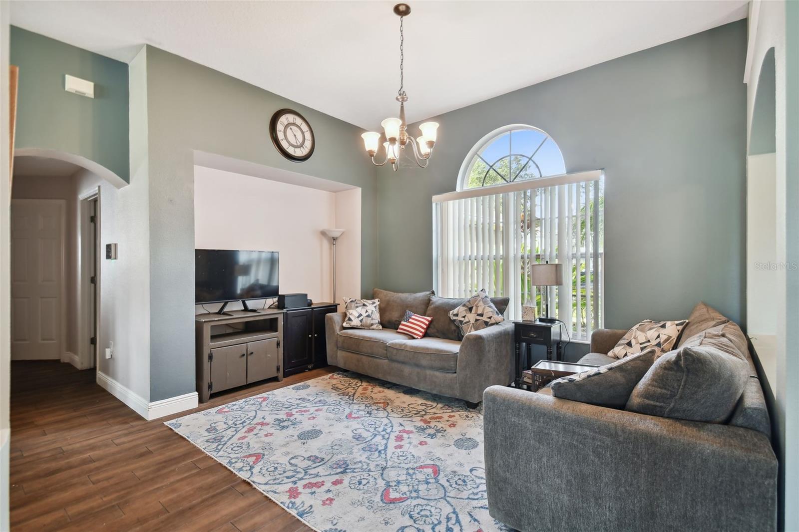 16920 Falconridge, Lithia, FL 33547