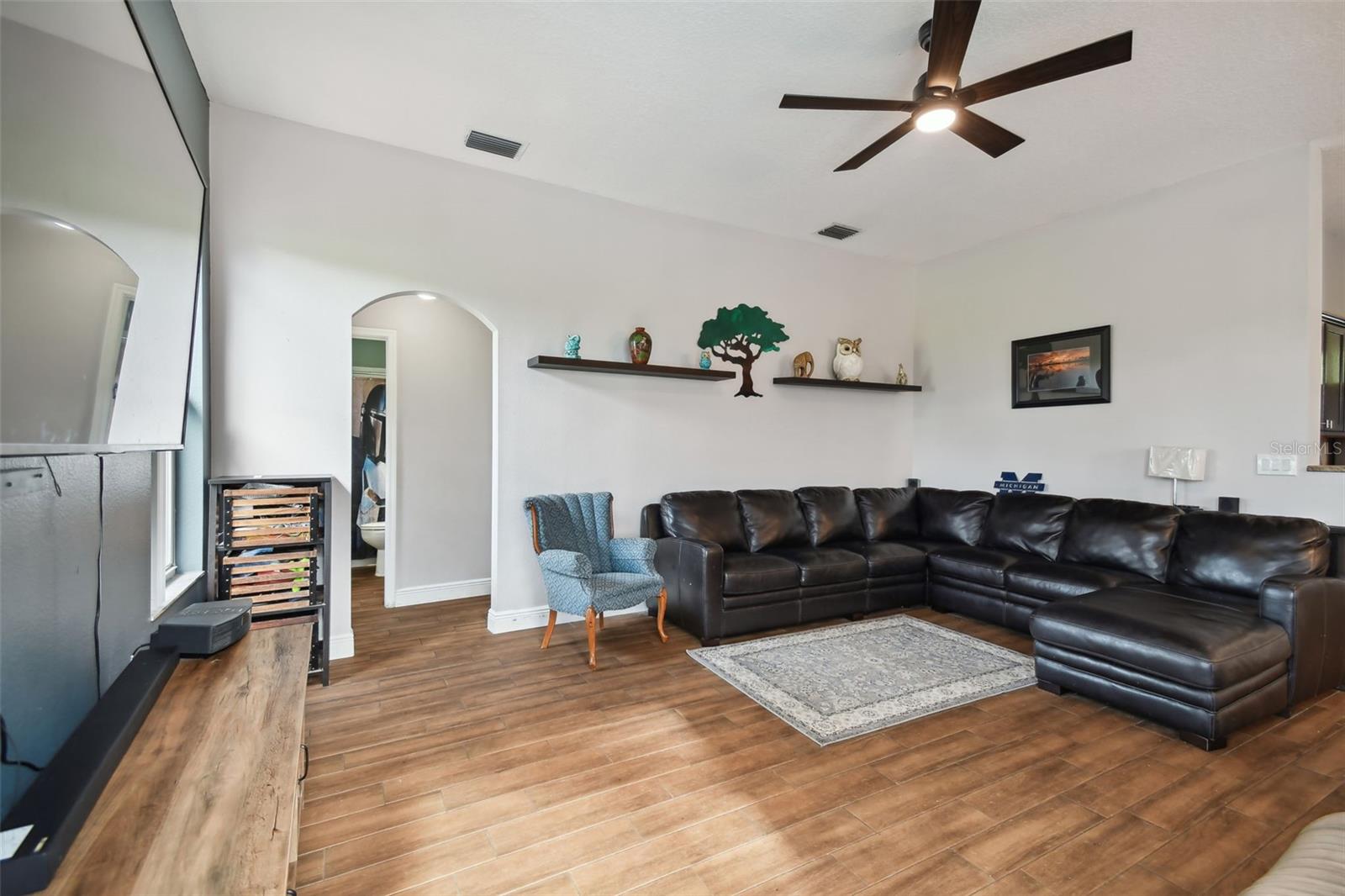 16920 Falconridge, Lithia, FL 33547