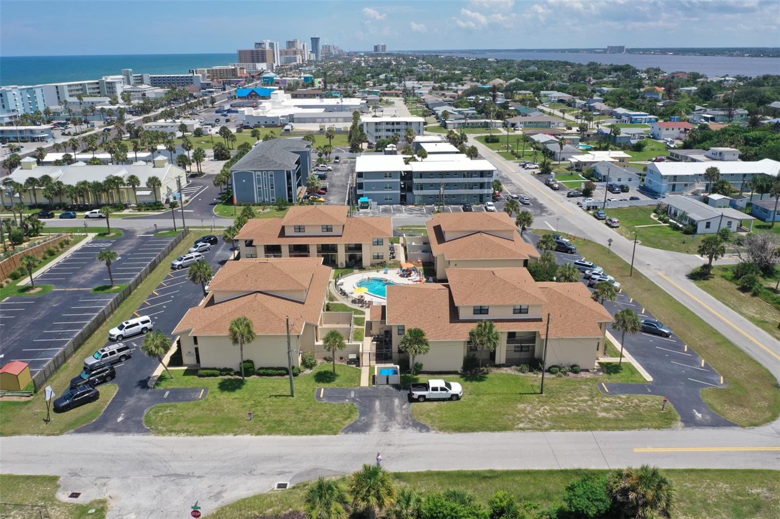 100 Grant Unit 24, Daytona Beach Shores, FL 32118