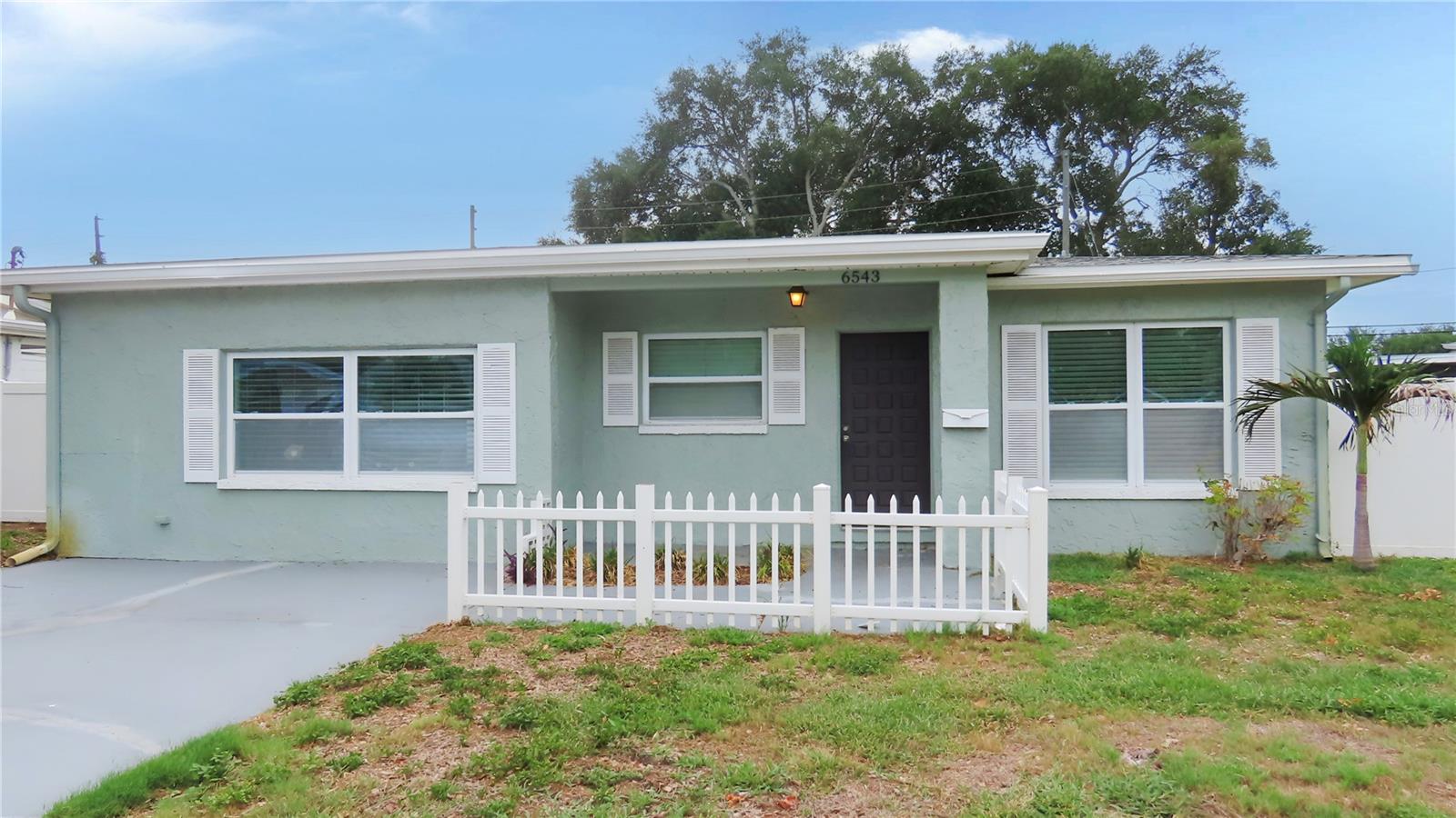 6543 34th, St Petersburg, FL 33710
