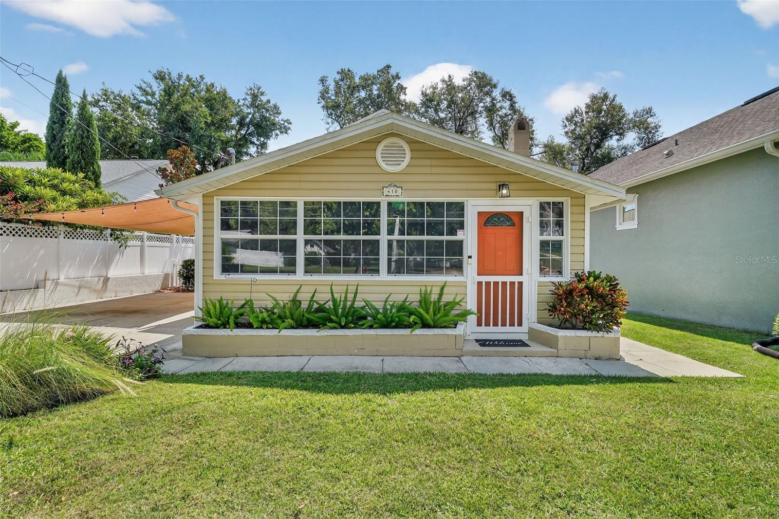 418 10th, Mount Dora, FL 32757