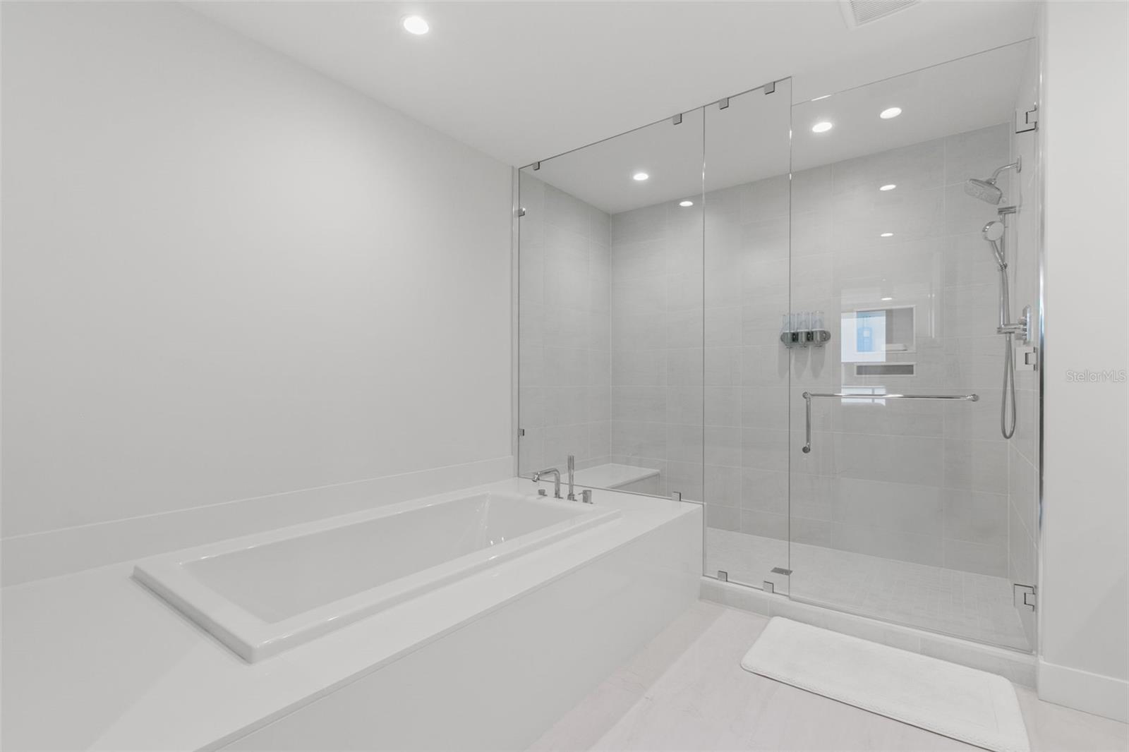 301 1st Unit 1204, St Petersburg, FL 33701