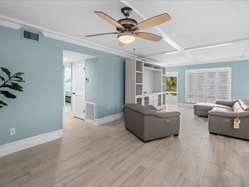 1 Colony Point Unit 1c, Punta Gorda, FL 33950