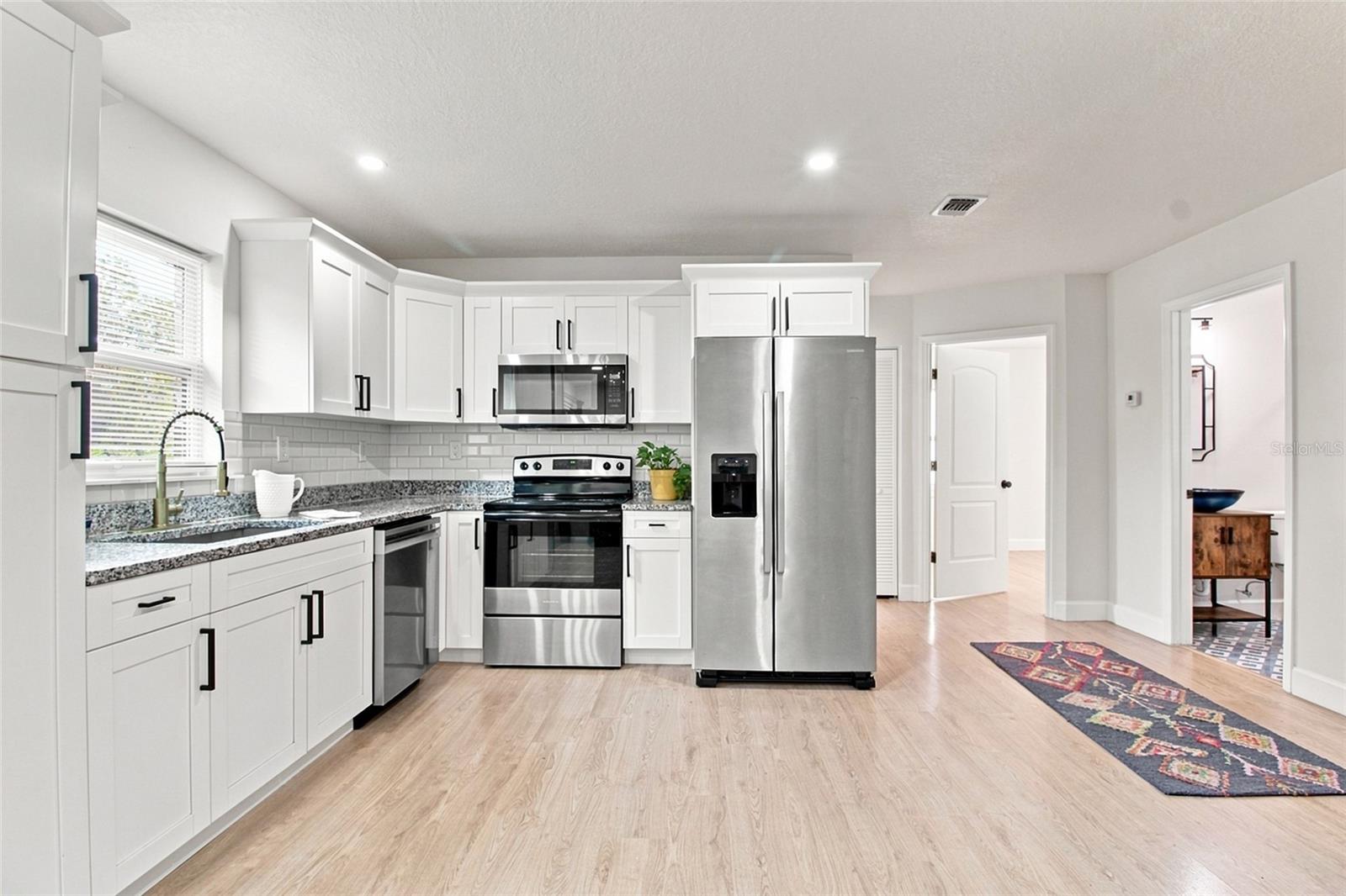 2004 Broad, Tampa, FL 33610