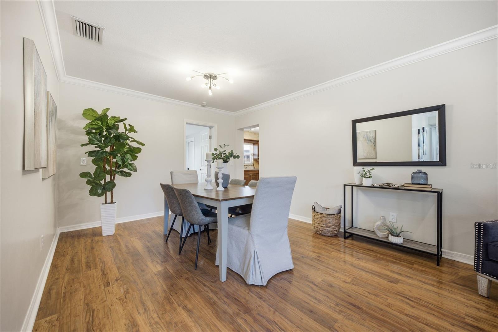 2051 Magnolia, Clearwater, FL 33764