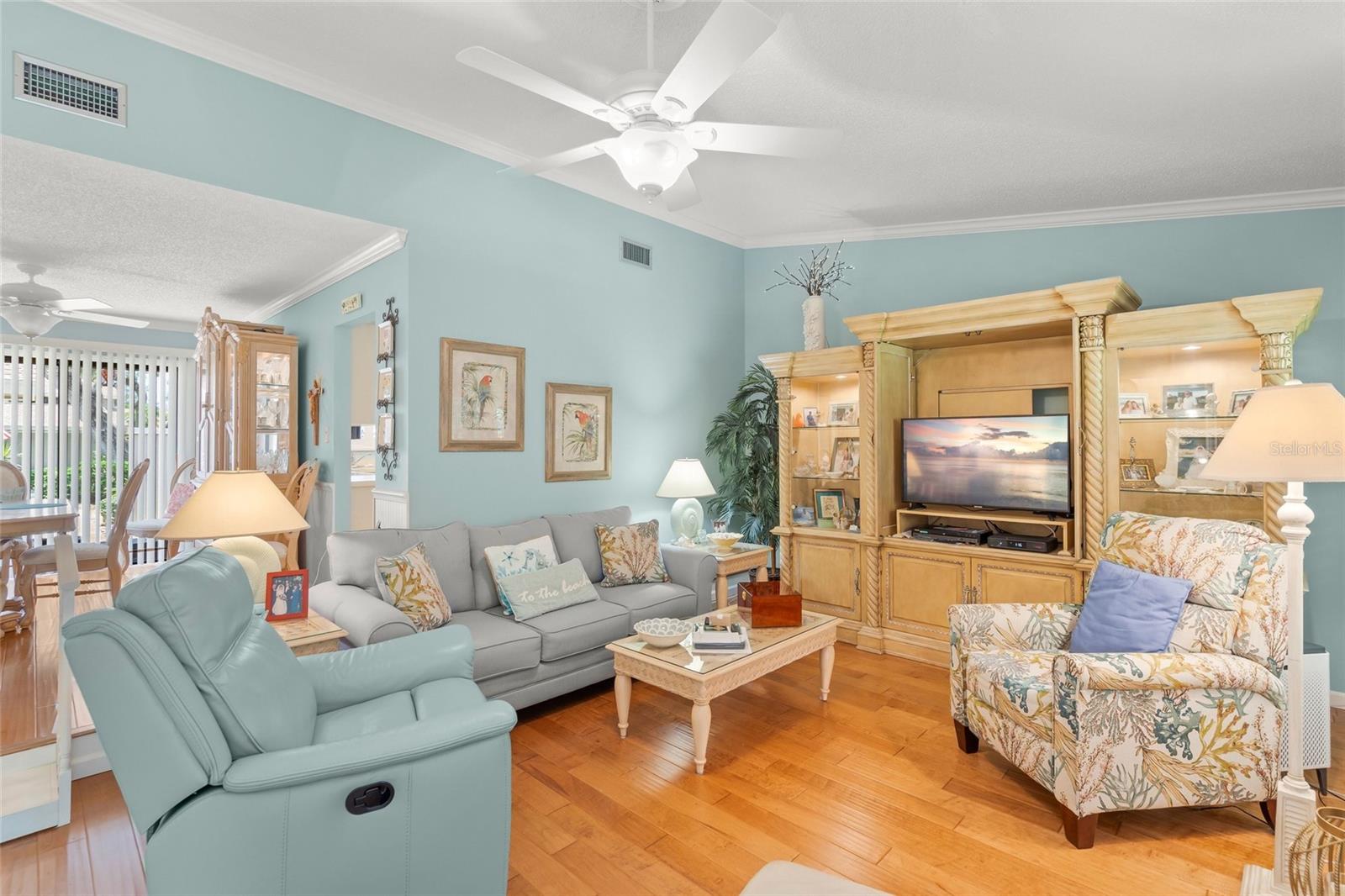 4562 Forest Wood Unit 15, Sarasota, FL 34241