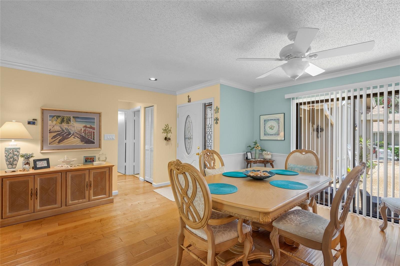 4562 Forest Wood Unit 15, Sarasota, FL 34241