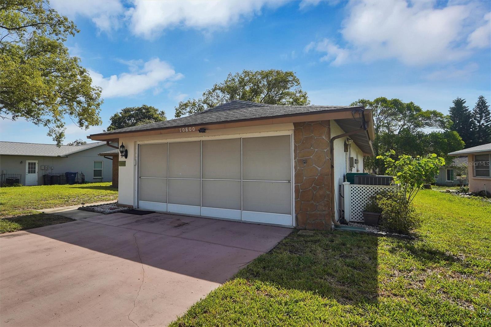 10800 Los Santos, Port Richey, FL 34668