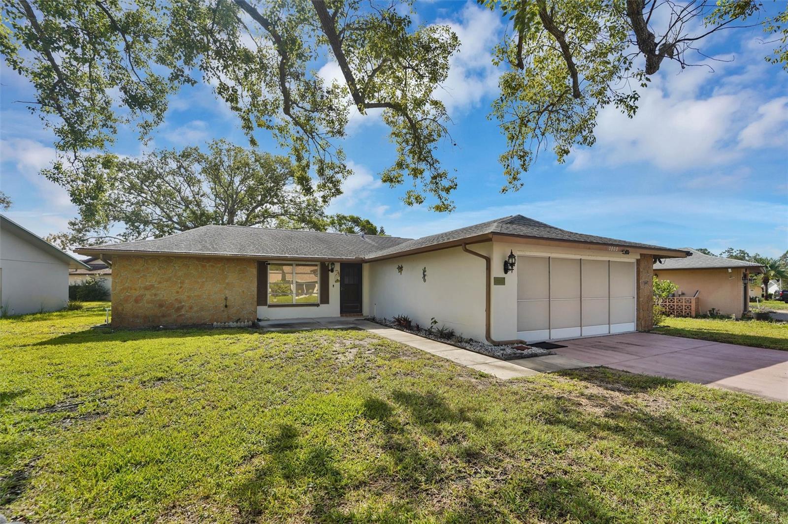 10800 Los Santos, Port Richey, FL 34668