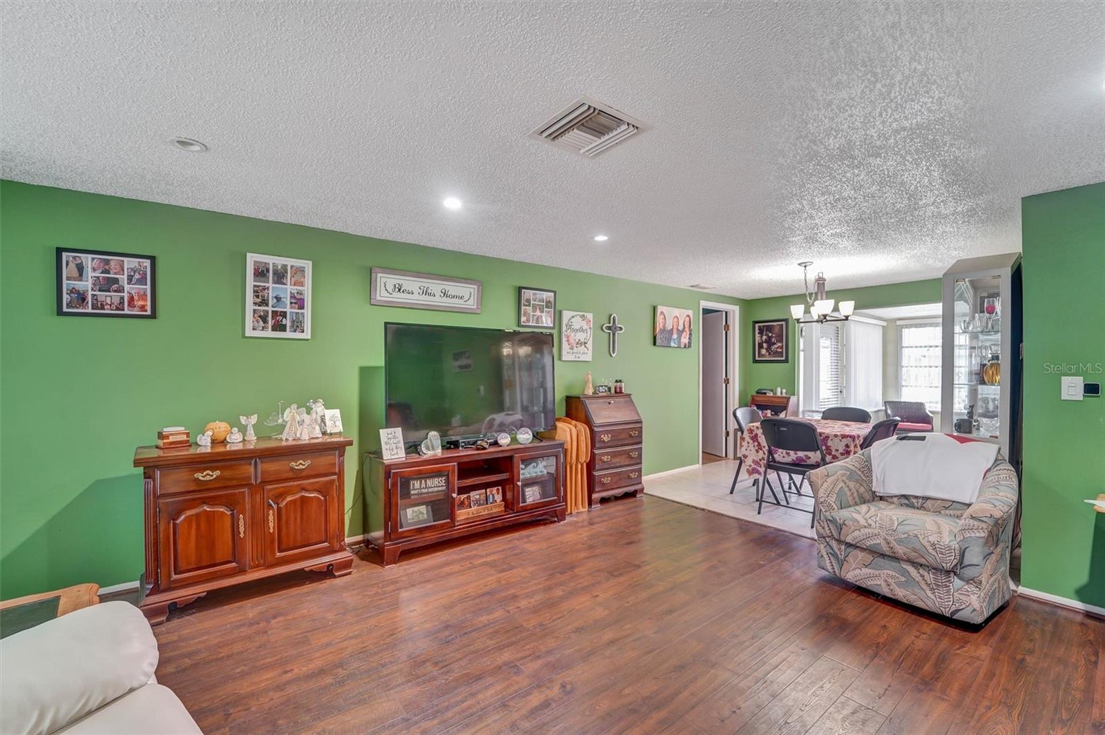 10800 Los Santos, Port Richey, FL 34668