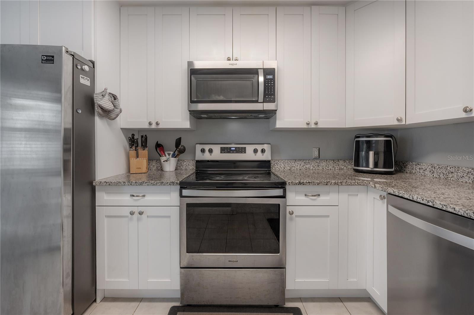 5937 13th, St Petersburg, FL 33710