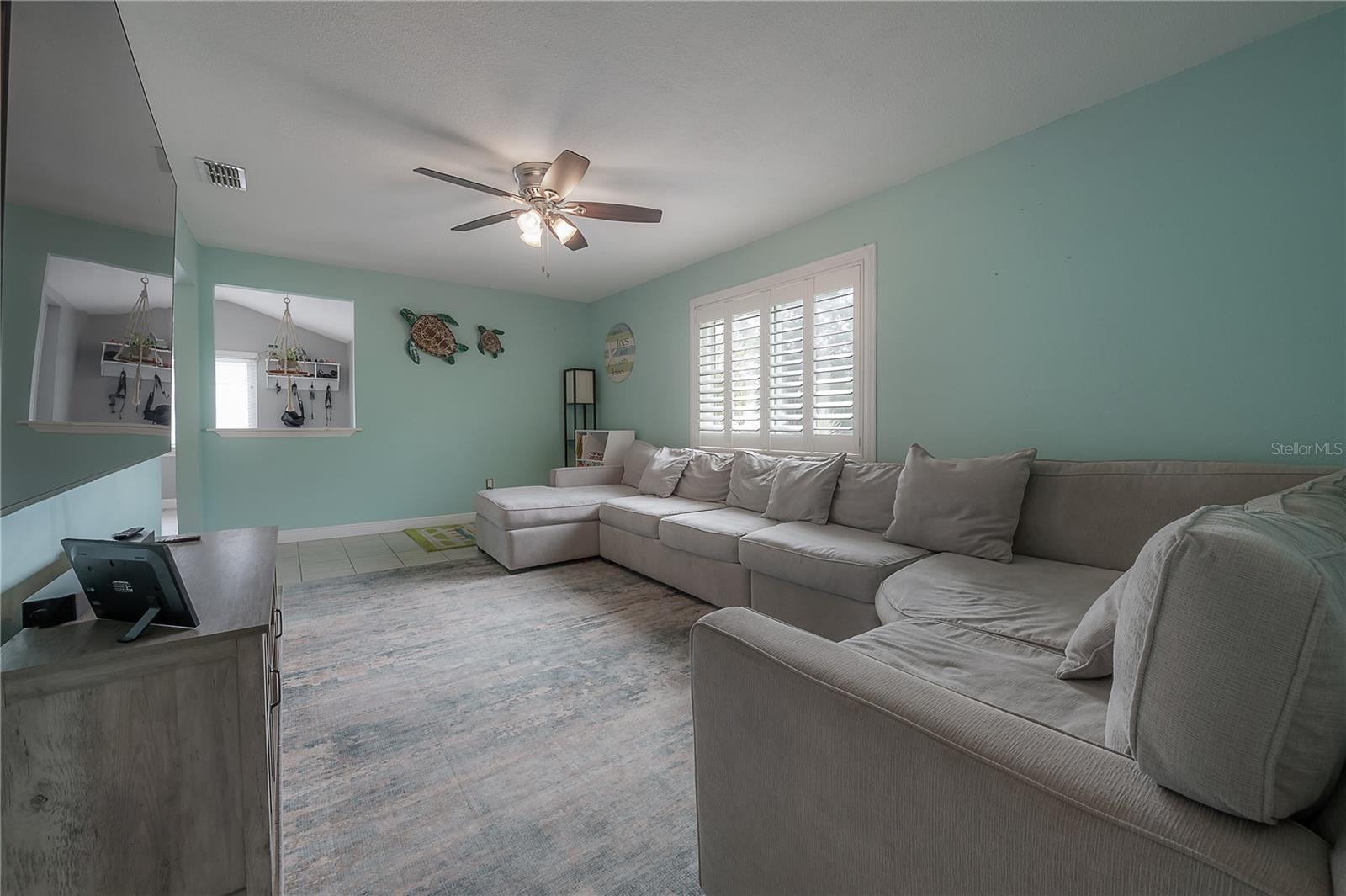 5937 13th, St Petersburg, FL 33710