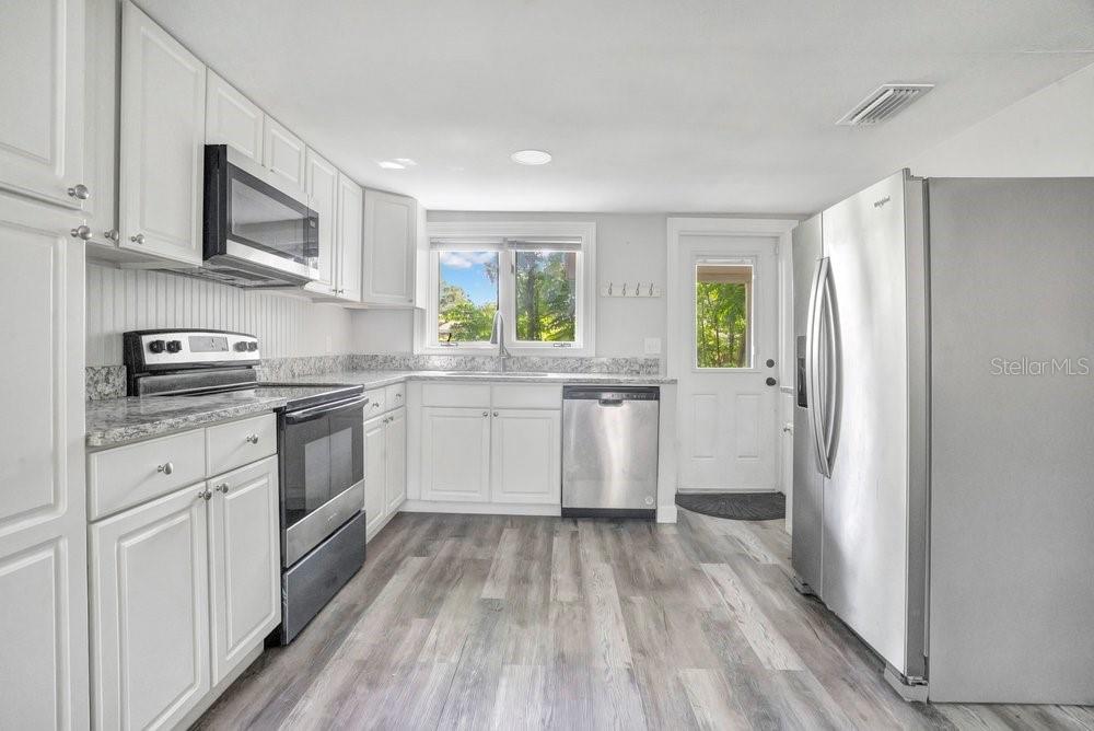 2012 Harding, Orlando, FL 32806