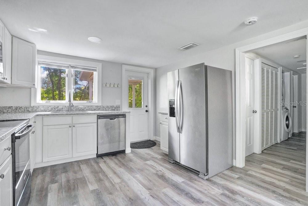 2012 Harding, Orlando, FL 32806
