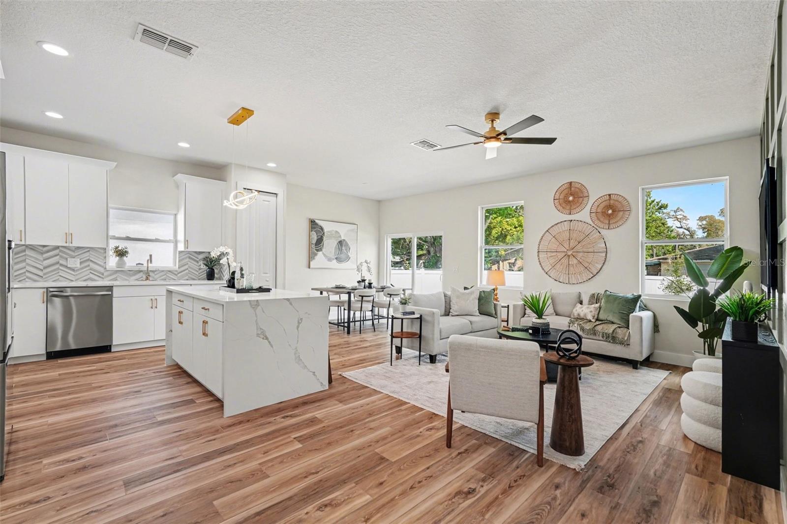 1719 Perio, Tampa, FL 33612