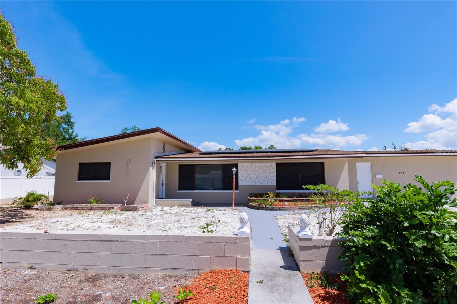 4946 Dr Martin Luther King Jr, St Petersburg, FL 33705