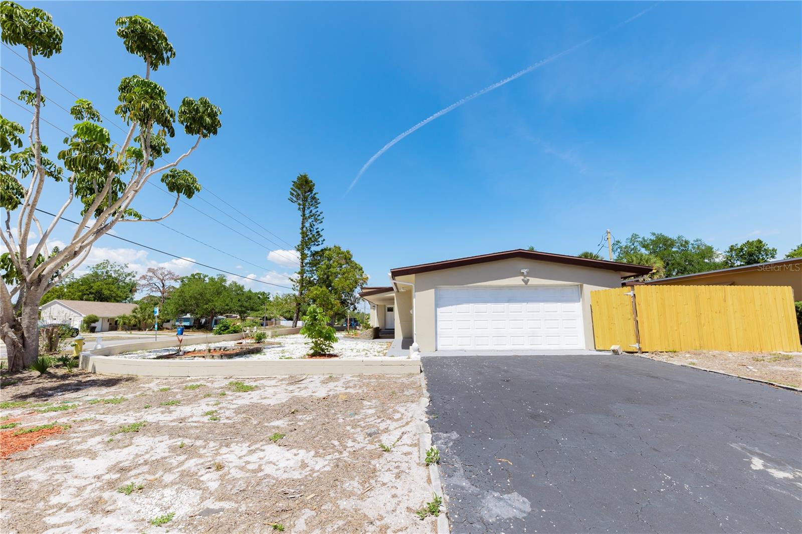 4946 Dr Martin Luther King Jr, St Petersburg, FL 33705