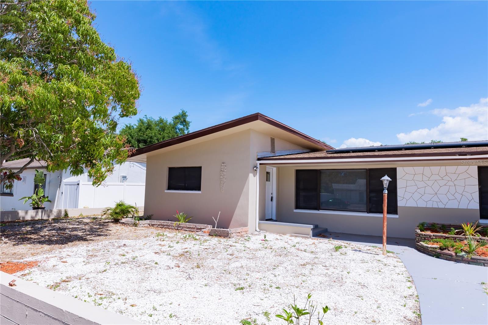 4946 Dr Martin Luther King Jr, St Petersburg, FL 33705