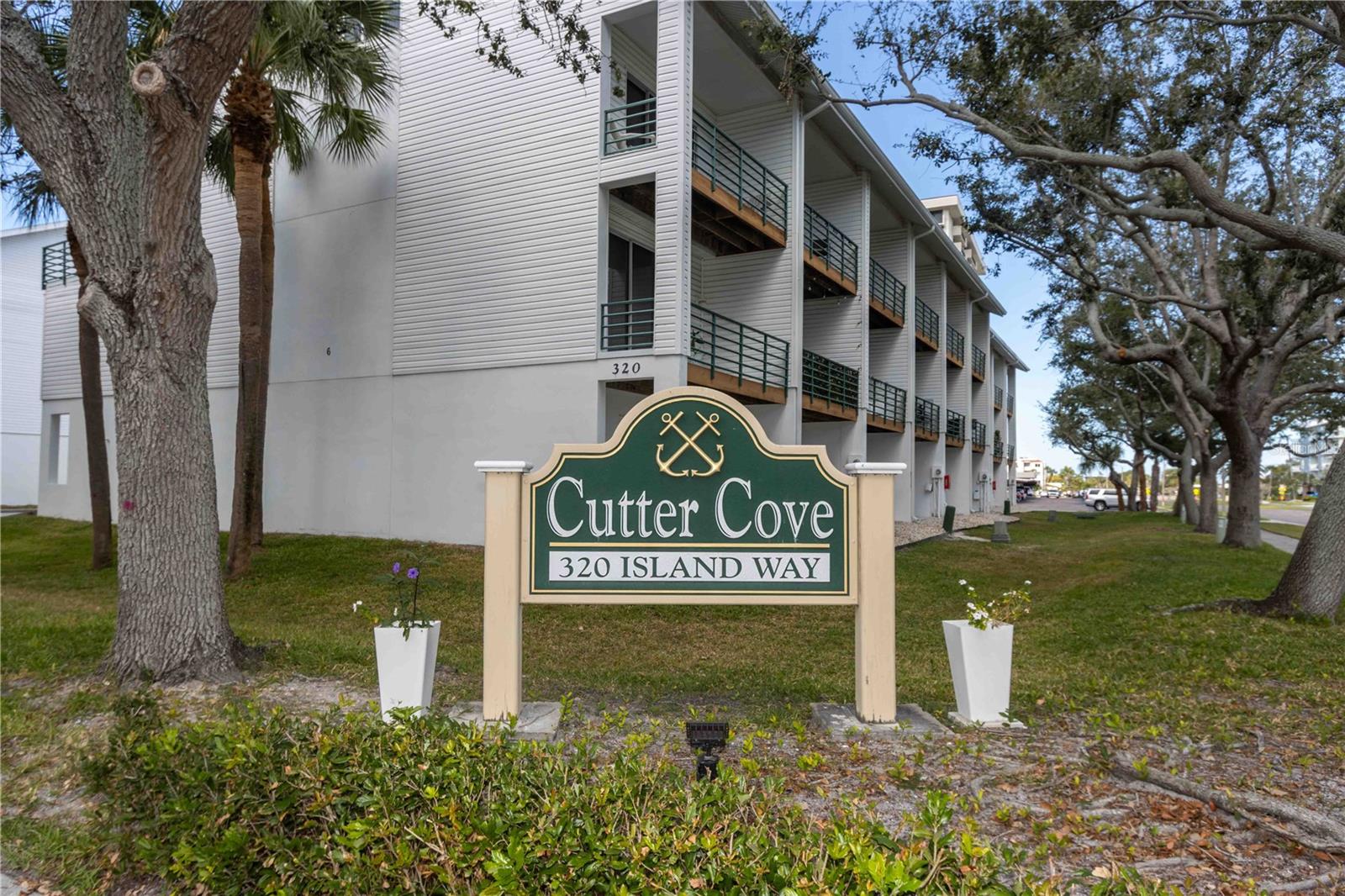 320 Island Unit 605, Clearwater Beach, FL 33767