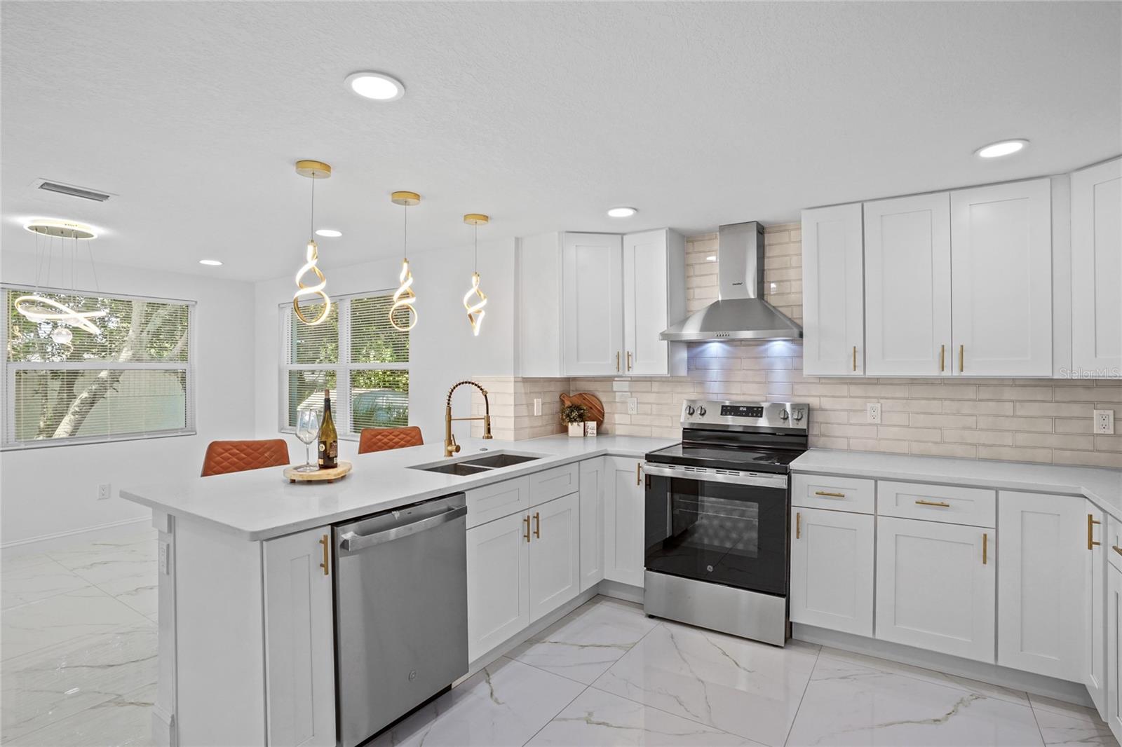 6400 Montana, New Port Richey, FL 34653