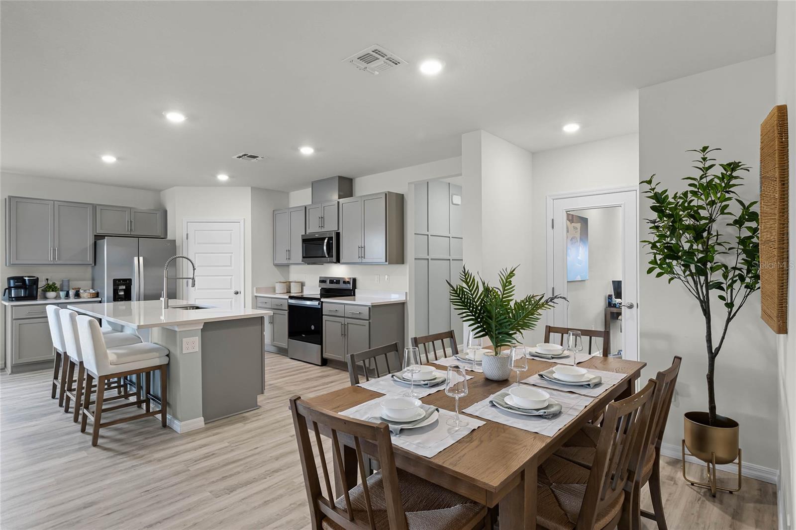 3831 Pomelo, Winter Haven, FL 33884