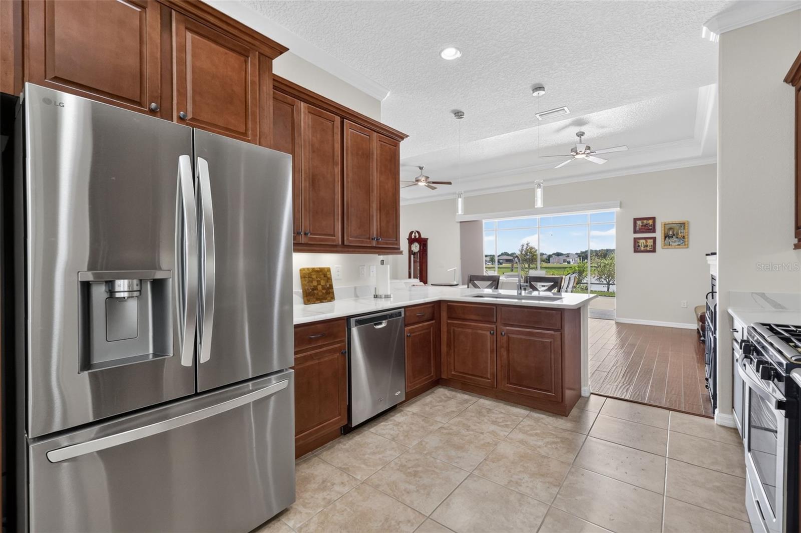 8716 Bridgeport Bay, Mount Dora, FL 32757