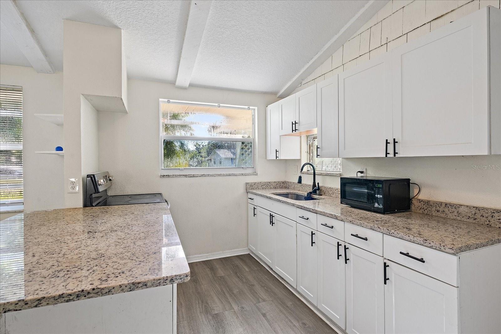 403 Pinewood, Nokomis, FL 34275