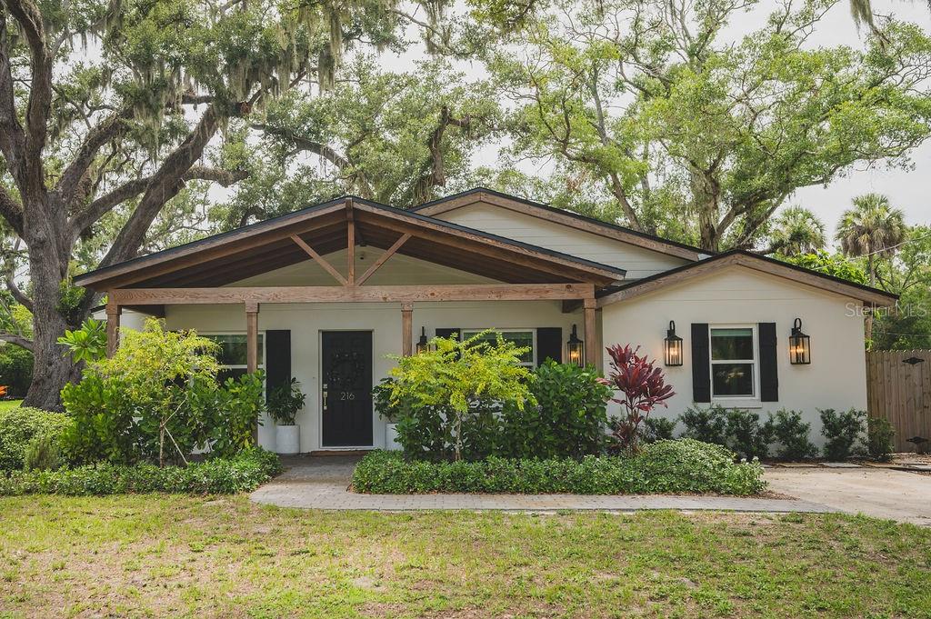 216 18th, Bradenton, FL 34208