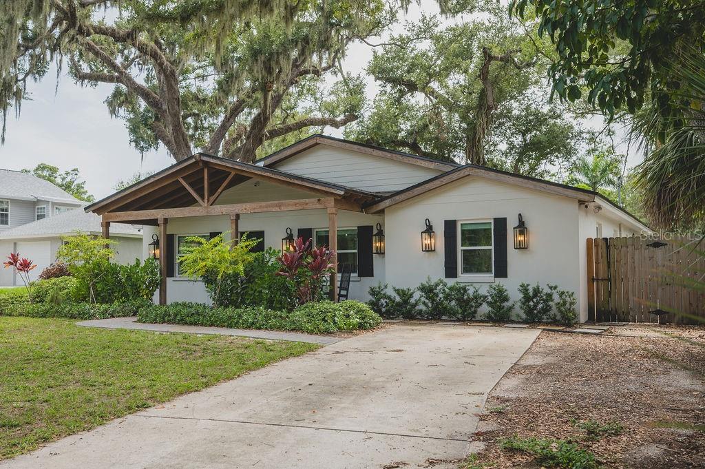 216 18th, Bradenton, FL 34208