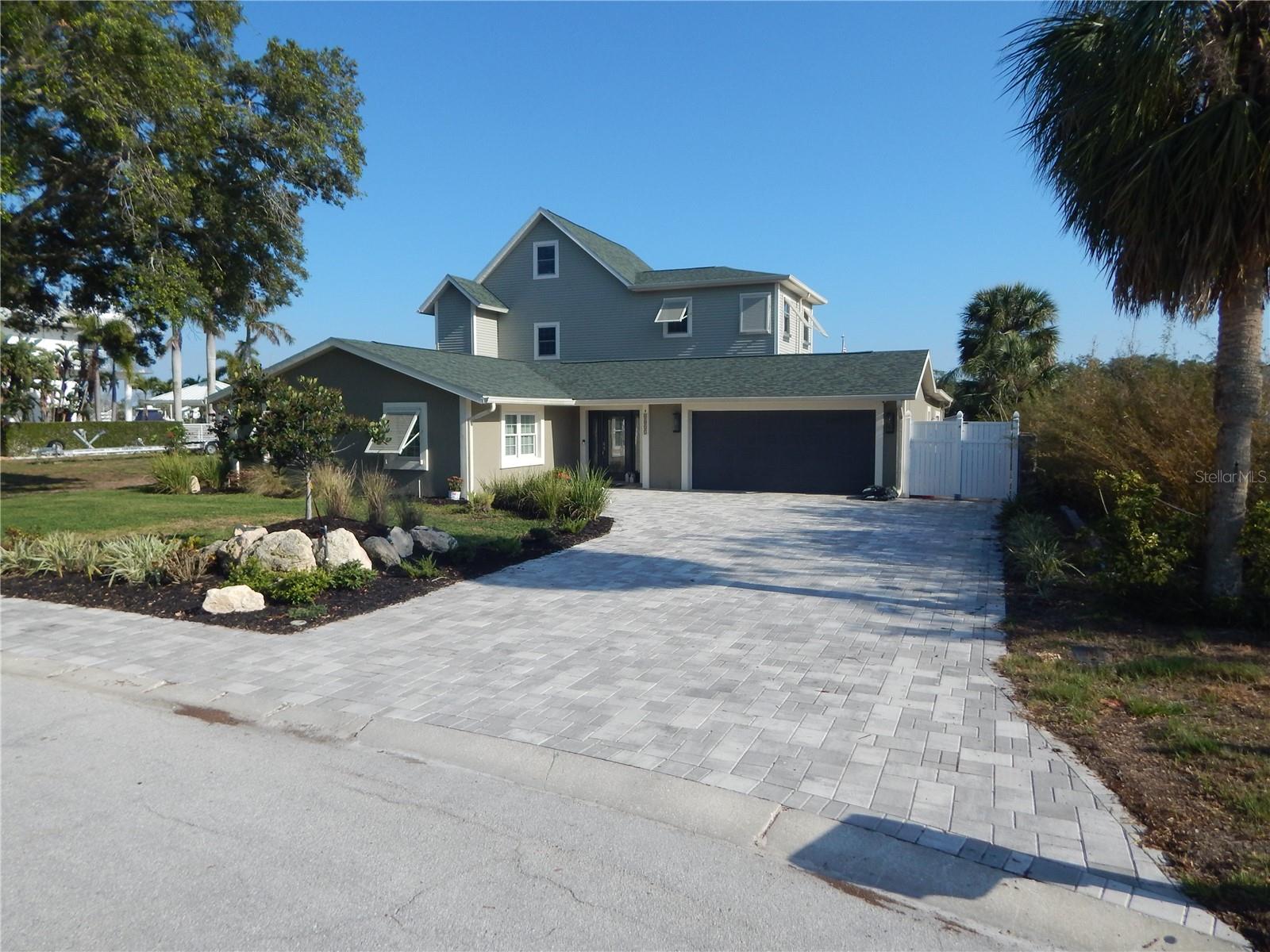 8025 Island, Port Richey, FL 34668