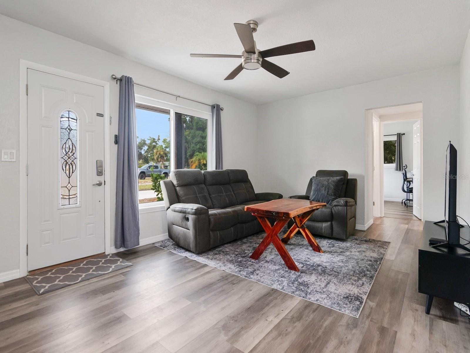 5939 9th, Gulfport, FL 33707
