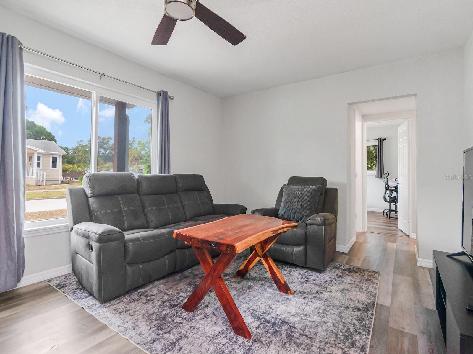 5939 9th, Gulfport, FL 33707
