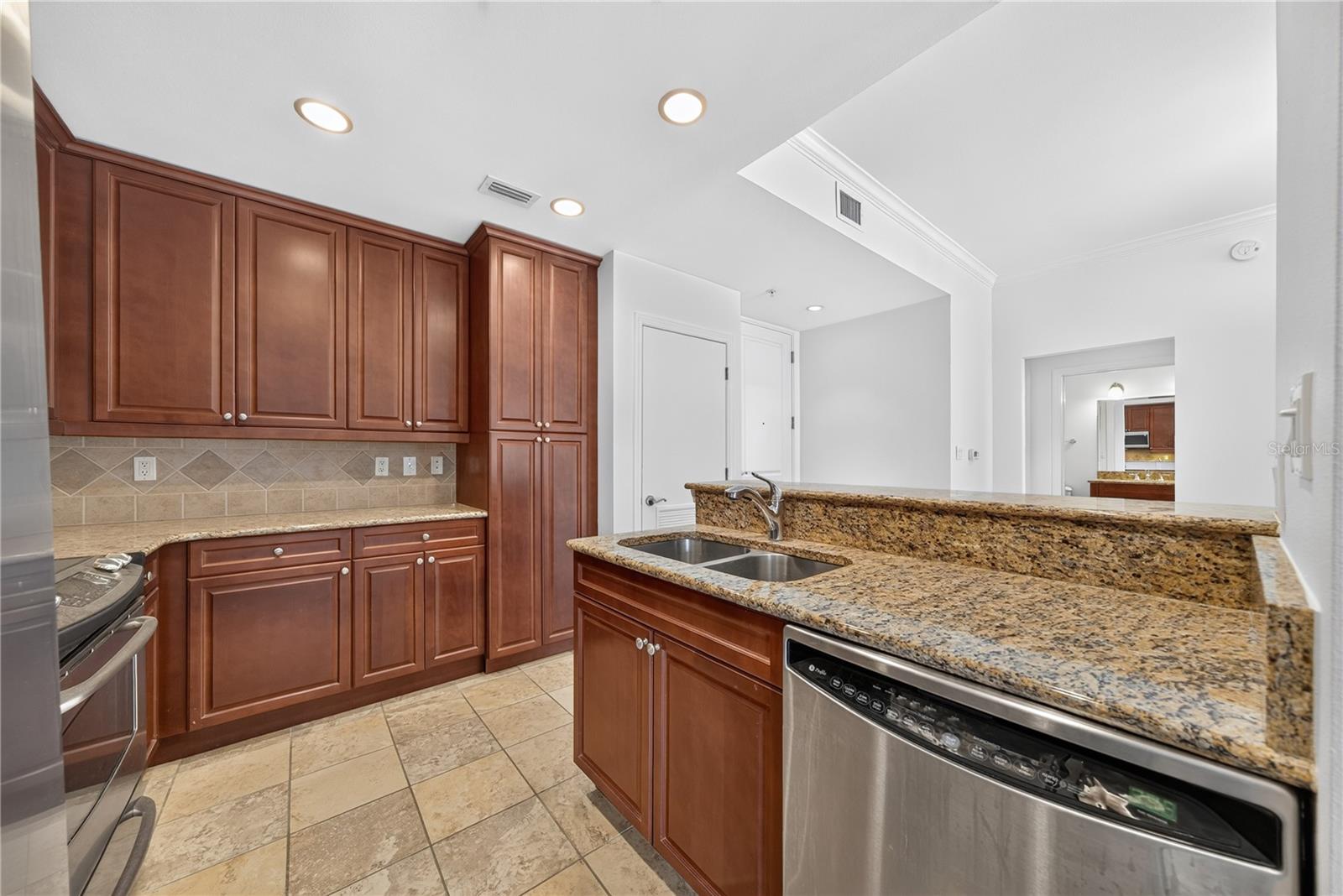 630 Vassar Unit 2210, Orlando, FL 32804