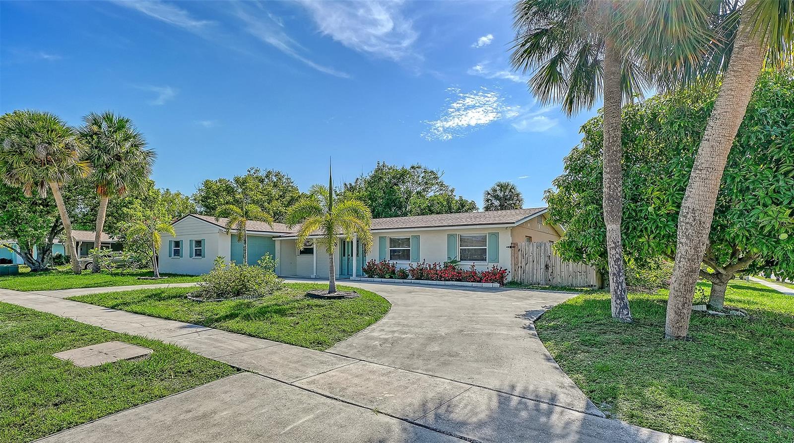 6515 Colonial, Sarasota, FL 34231
