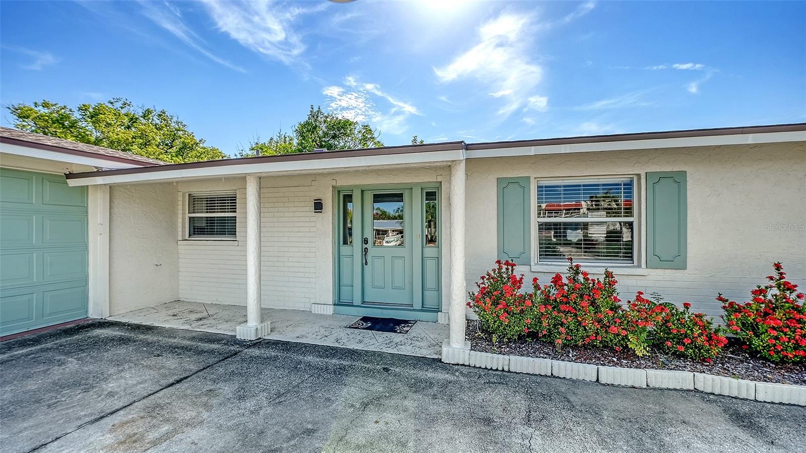 6515 Colonial, Sarasota, FL 34231