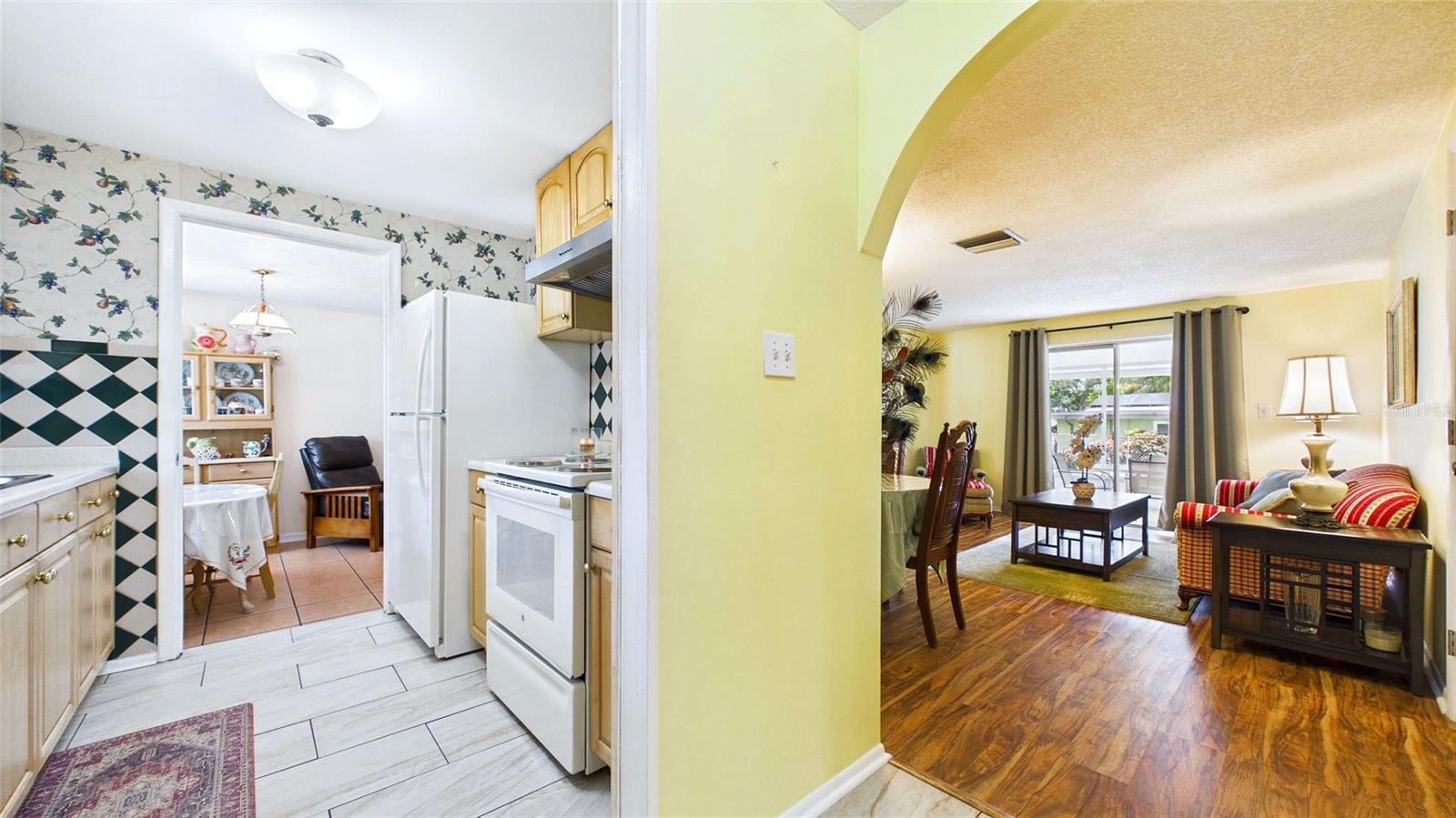 2809 Edenwood, Clearwater, FL 33759