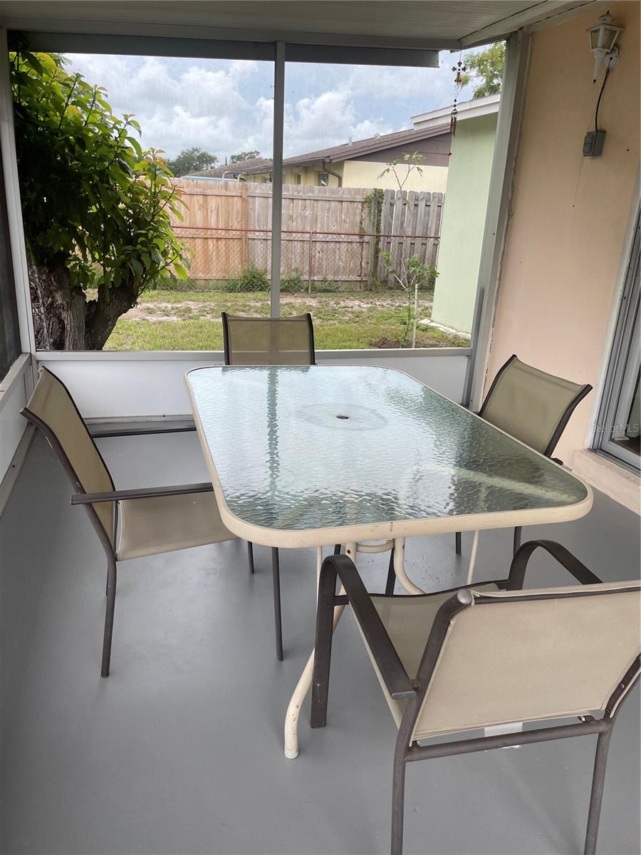 2809 Edenwood, Clearwater, FL 33759