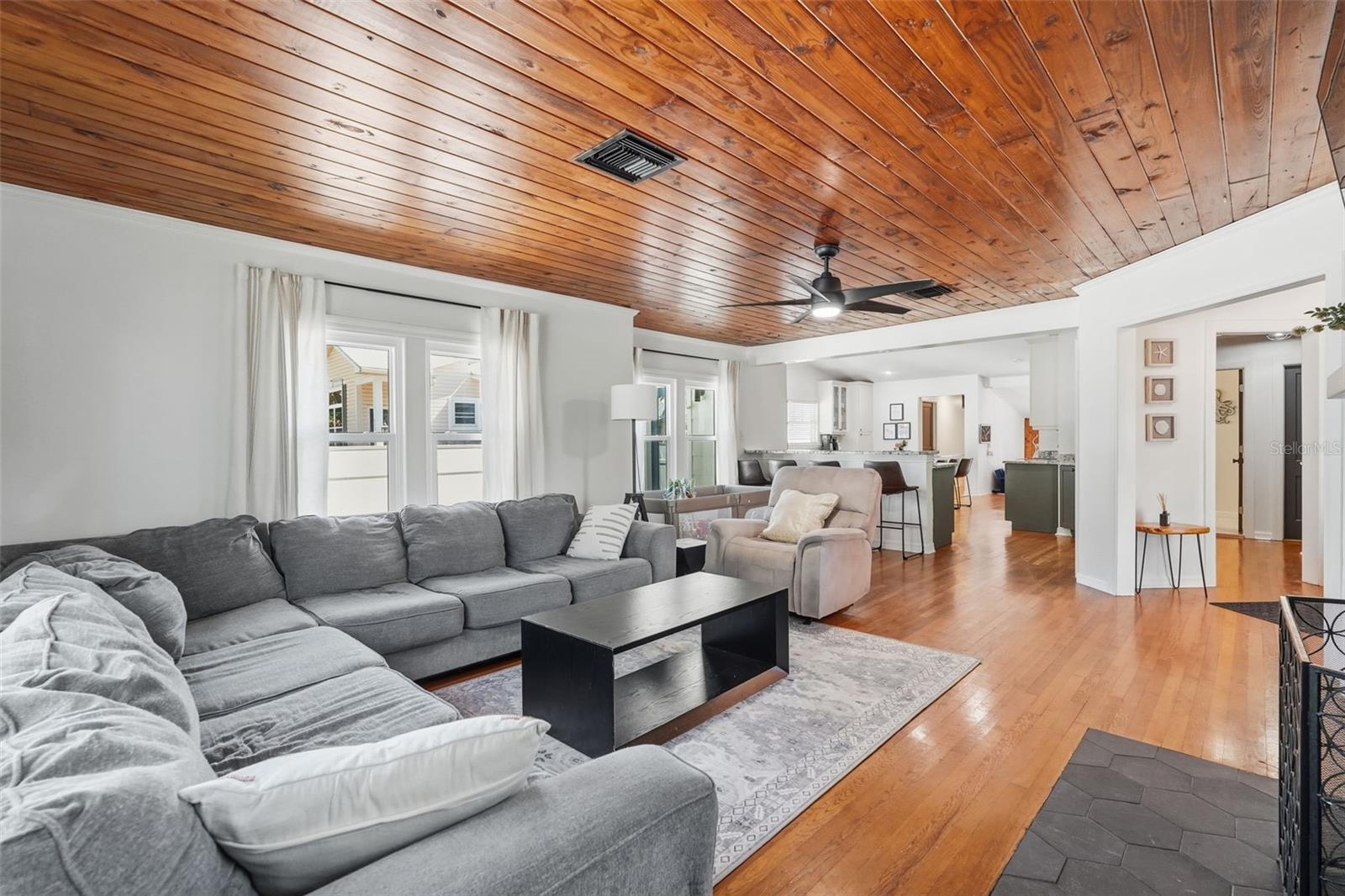517 Avery, Crystal Beach, FL 34681