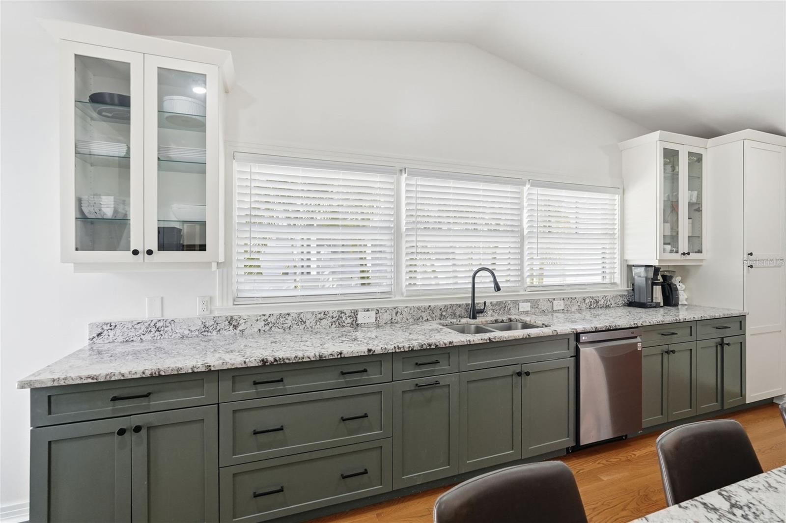 517 Avery, Crystal Beach, FL 34681