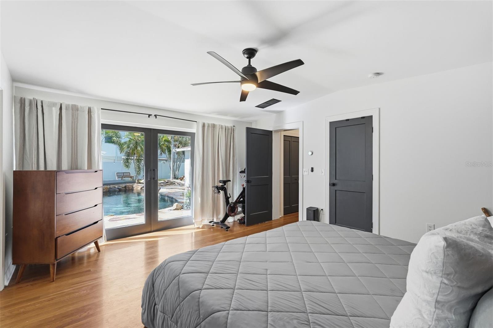 517 Avery, Crystal Beach, FL 34681