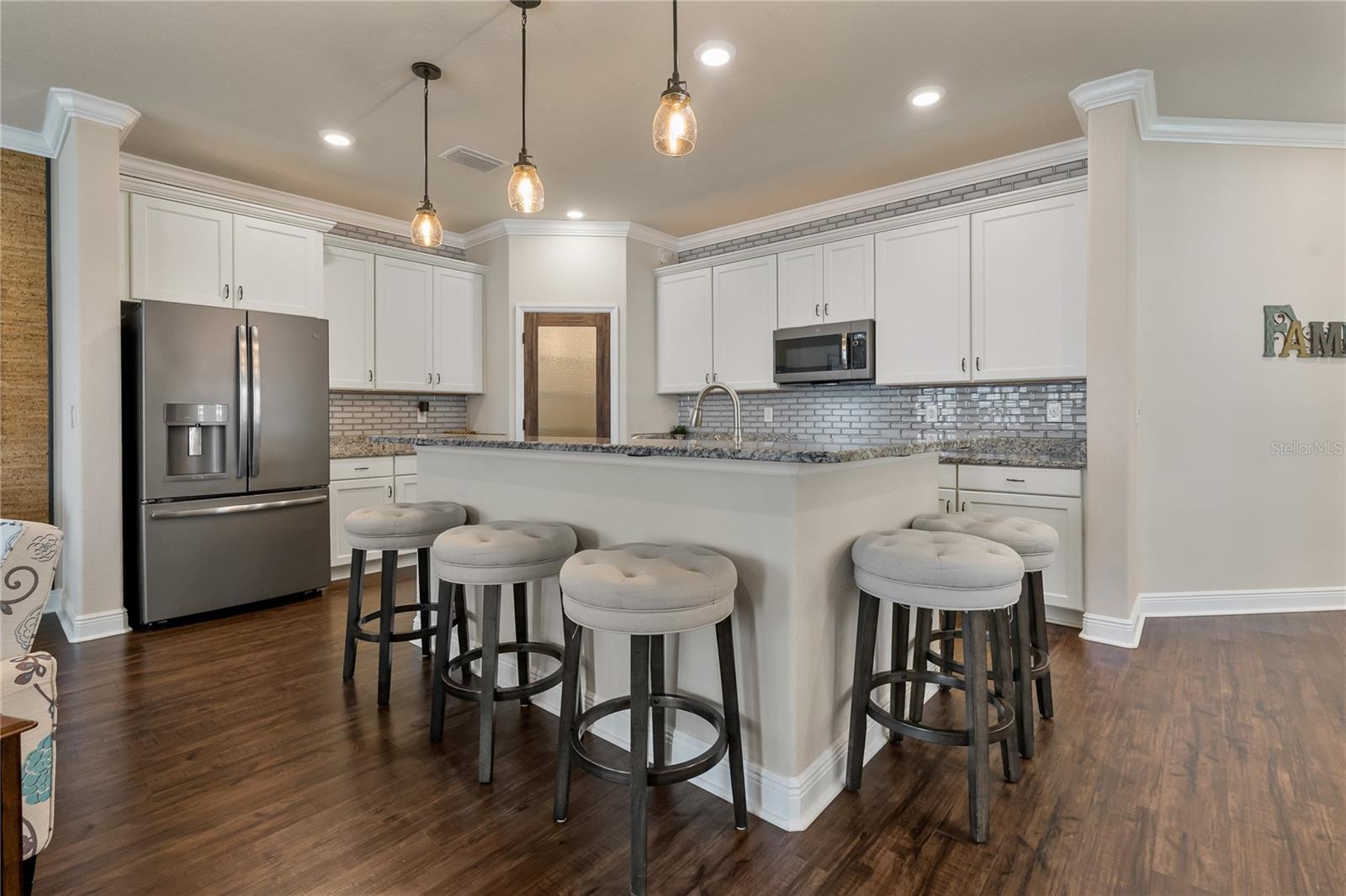 597 Ozona Village, Palm Harbor, FL 34683